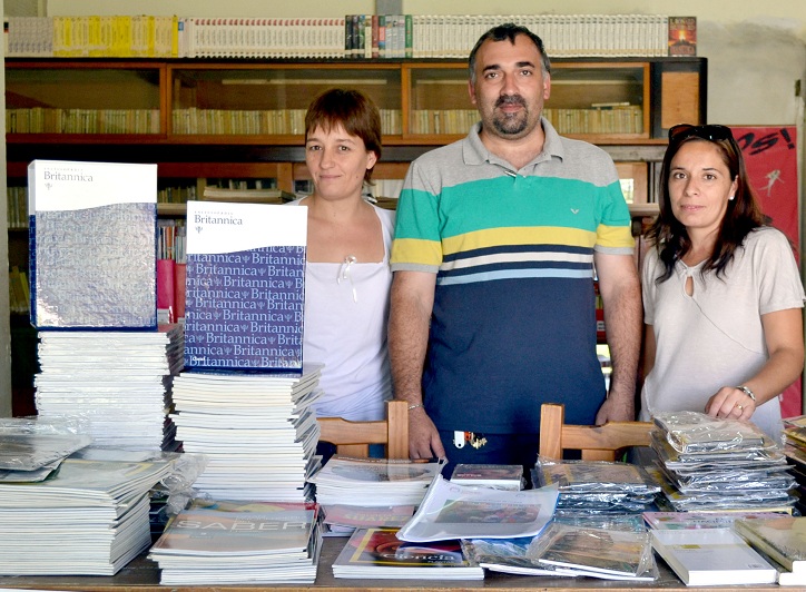 200 libros para la Biblioteca Mota Capdevila.