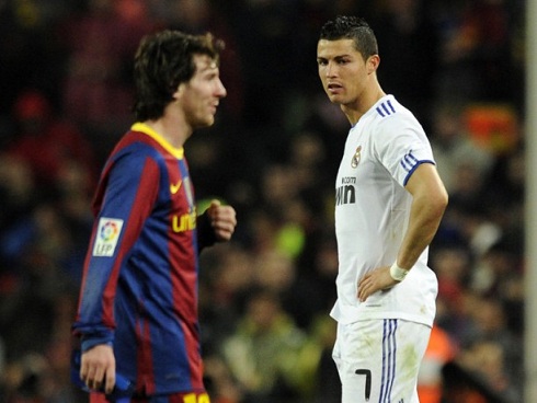 Messi y Ronaldo a las piñas
