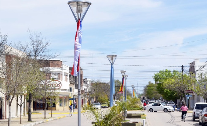 El boulevard Vélez Sarsfield evoca a las colectividades