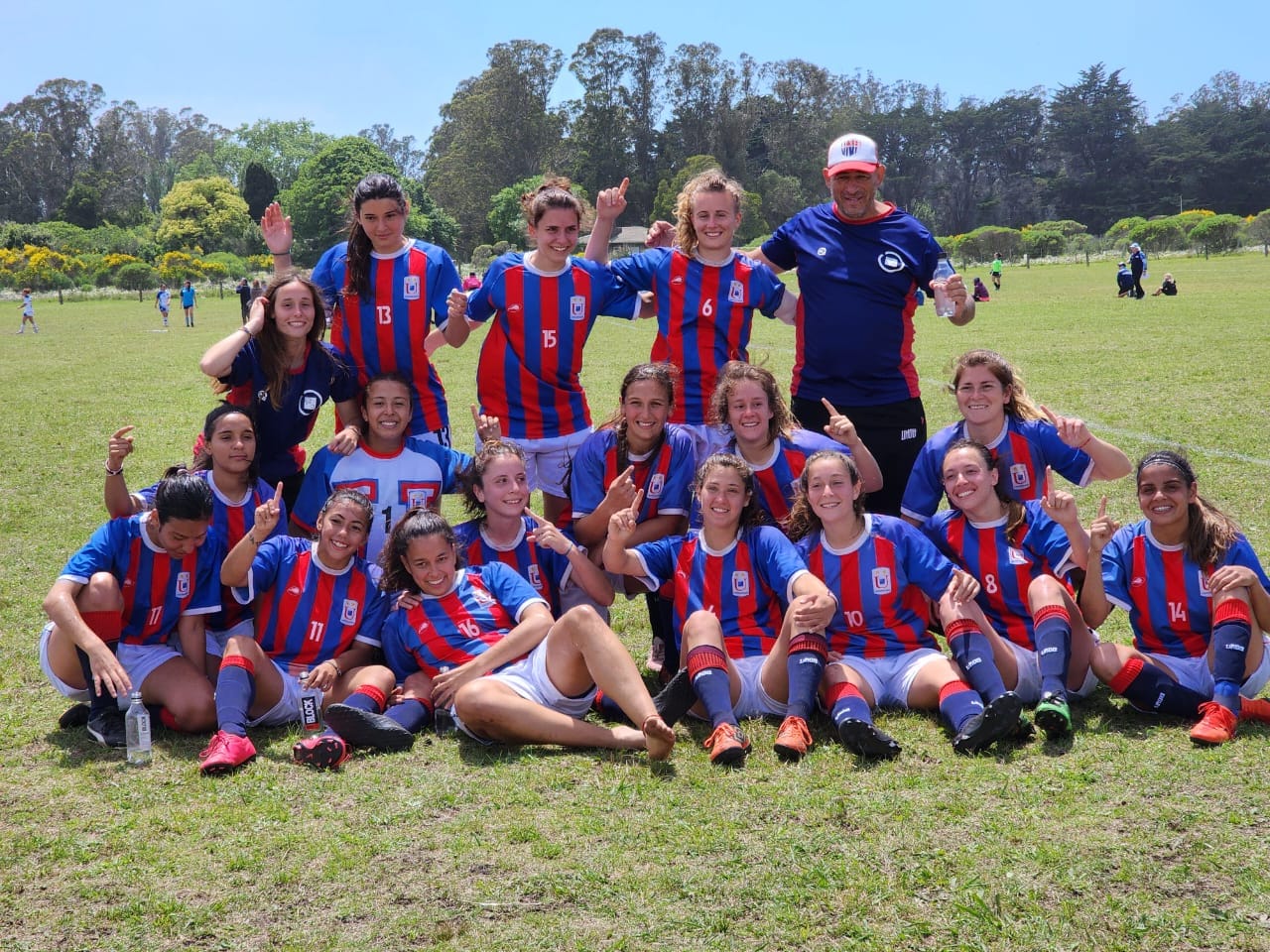 Fútbol Femenino JUAR: Dos carlotenses se consagraron campeonas nacionales